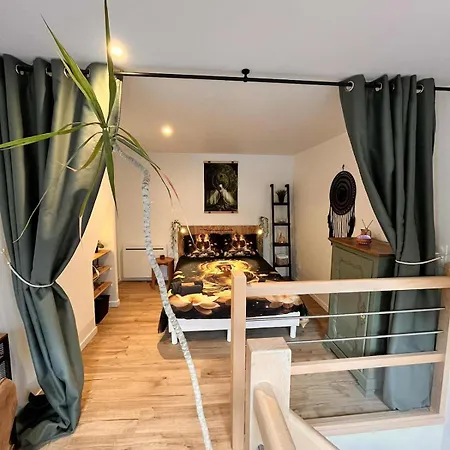 L'écrin De Pierre T1 Bis Balcon *